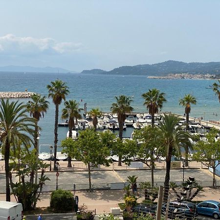 דירות T2 Coquet Le Lavandou Plein Centre Vue Mer Exceptionnelle. מראה חיצוני תמונה
