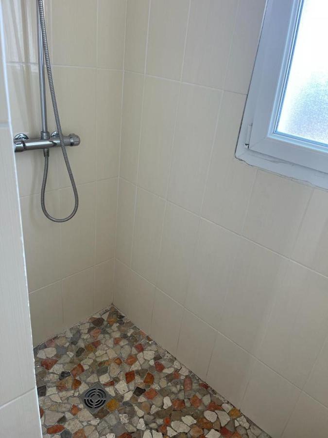 דירות T2 Coquet Le Lavandou Plein Centre Vue Mer Exceptionnelle. מראה חיצוני תמונה